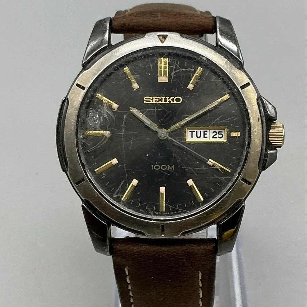 Seiko Mens Watch 40mm Chipped Crystal Leather Day Date 7N43-0A20 New Battery